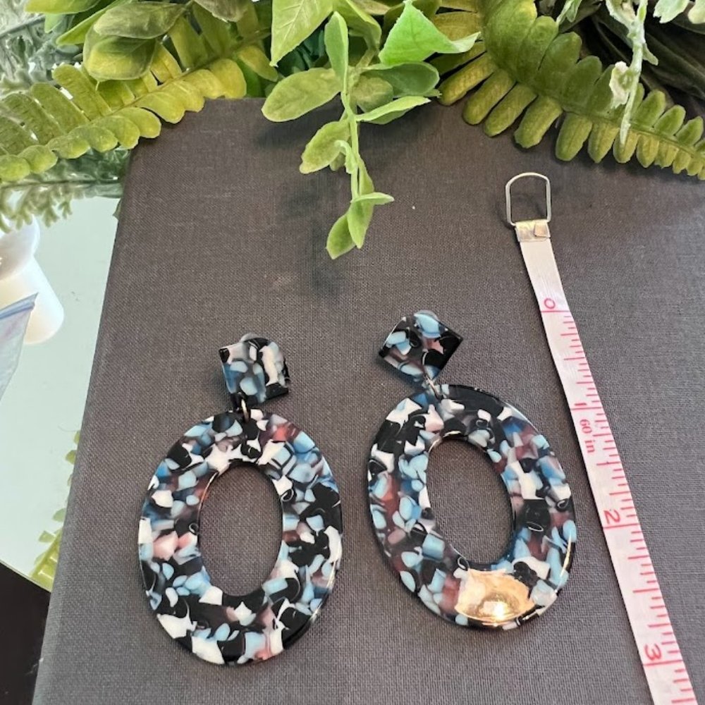 Retro Dangling Artisan Women's Fashion Earrings Multi-color